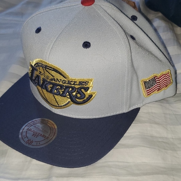 LAKERS HAT